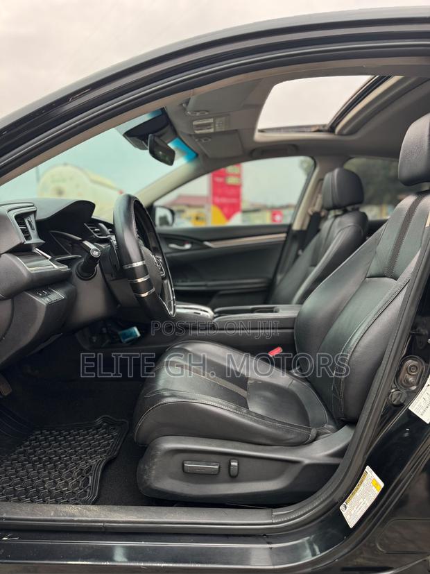 Honda Civic Touring Sedan 2019 Black