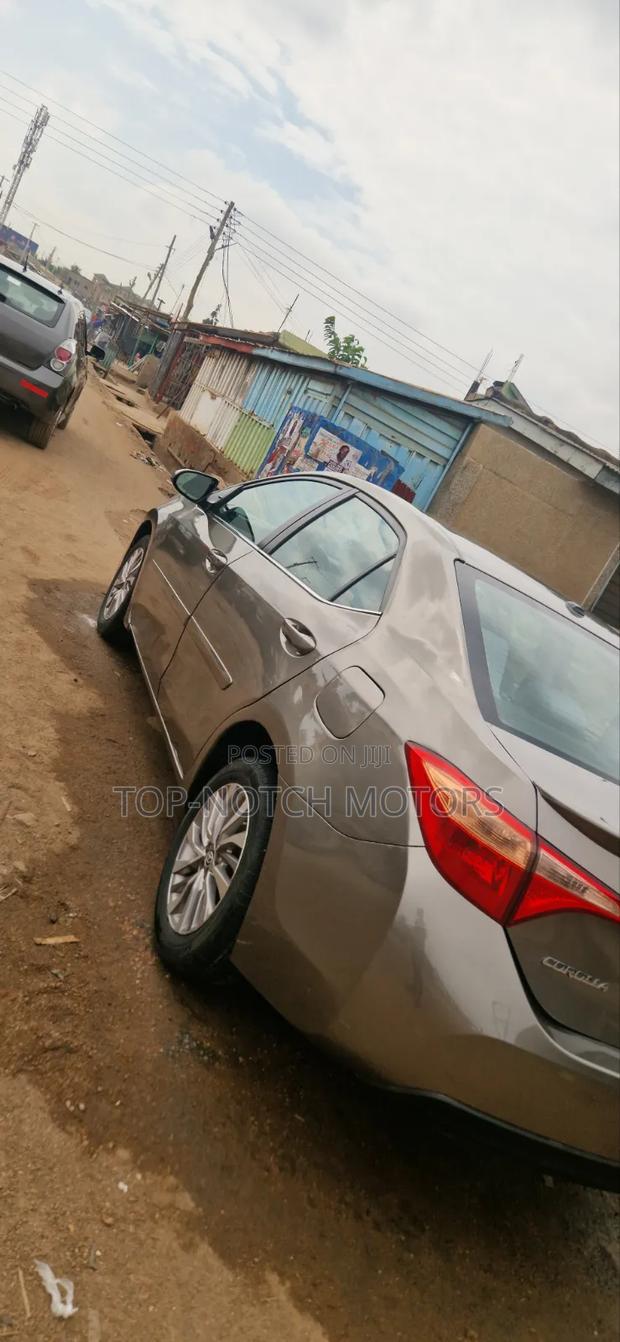 Toyota Corolla LE ECO 4dr Sedan (1.8L 4cyl CVT) 2017 Gray