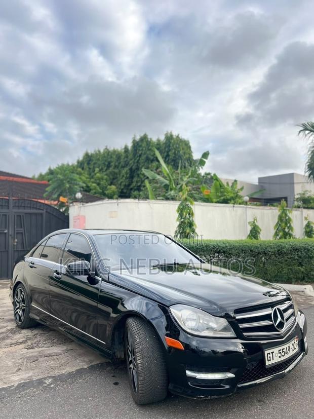 Mercedes-Benz C250 2014 Black