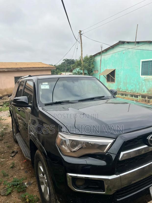 Toyota 4-Runner 2018 Black