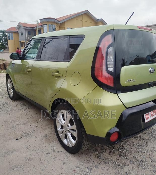 Kia Soul Base Hatchback 2016