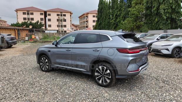 BYD Song Plus DM-i 2024 Gray