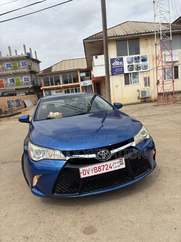 Toyota Camry LE 4dr Sedan (2.5L 4cyl 6A) 2016 Blue
