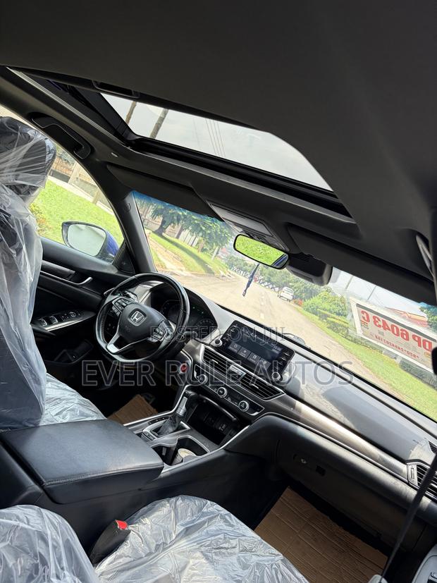 Honda Accord Sport (1.5L 4cyl Turbo CVT) 2019 Blue