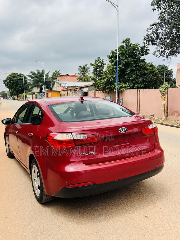 Kia Forte LX Sedan 2015 Red
