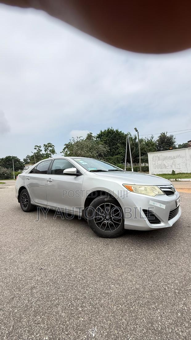 Toyota Camry 2013 Silver