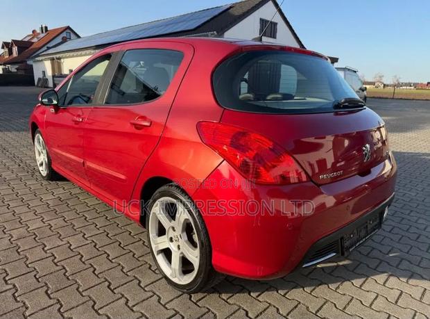Peugeot 308 2014 Red