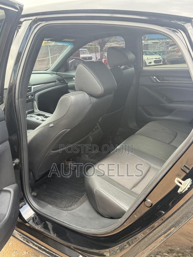 Honda Accord Sport (2.0L 4cyl Turbo 10A) 2019 Black