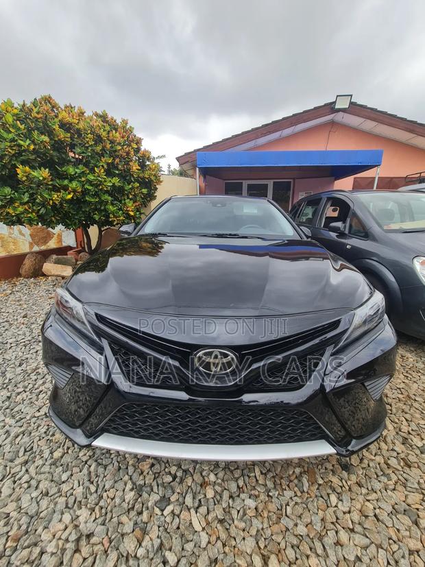 Toyota Camry 2019 Black