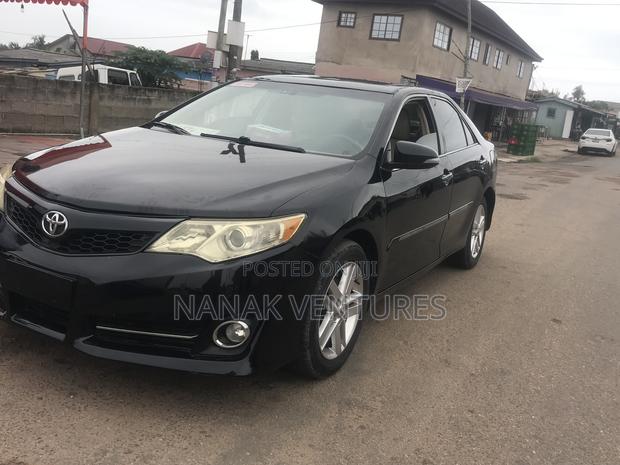 Toyota Camry SE 4dr Sedan (2.5L 4cyl 6A) 2014 Black