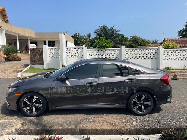 Honda Civic Touring Sedan 2018 Gray