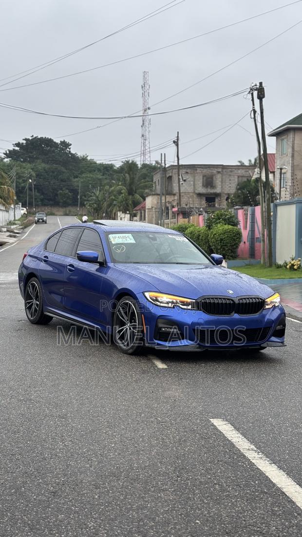BMW 330i 2021 Blue