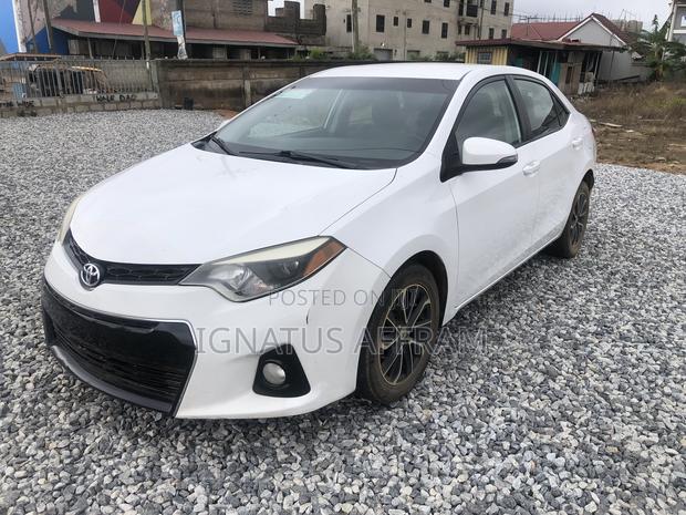 Toyota Corolla S Plus 4dr Sedan (1.8L 4cyl CVT) 2015 White