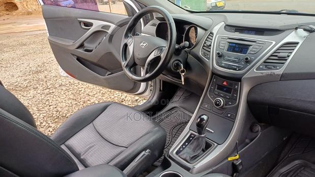 Hyundai Avante 2016 White