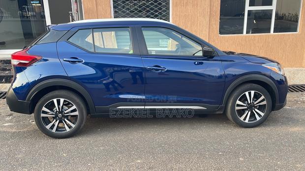 Nissan Kicks SR 2019 Blue