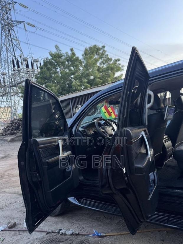 Toyota Land Cruiser 4.0 V6 GX 2014 Black
