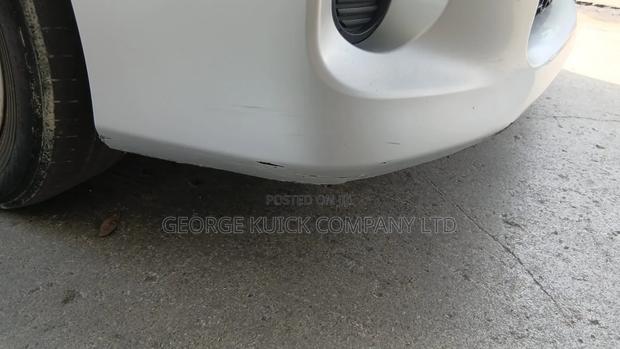 Toyota Voxy 2011 White