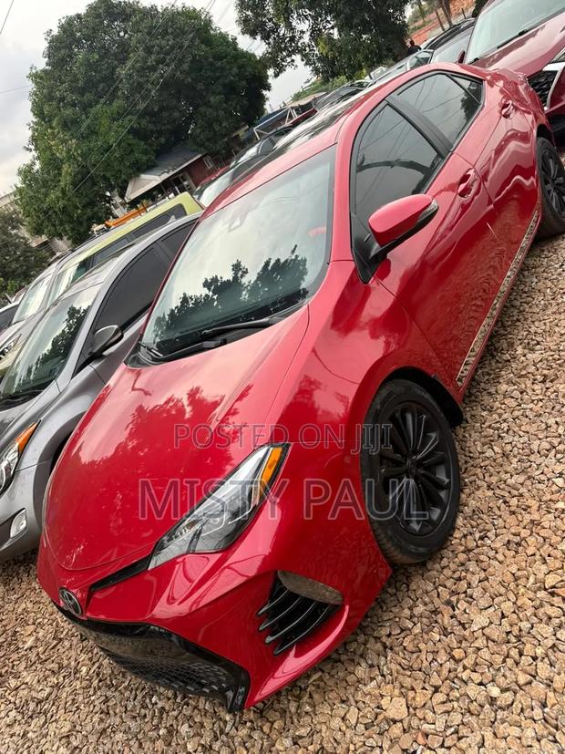 Toyota Corolla 2018 Red