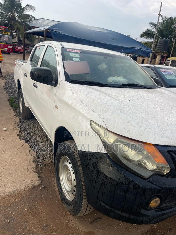 Mitsubishi L200 Club Cab 2.5 180hp 4WD 2008 White
