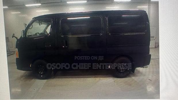 Nissan Caravan 2013 Black