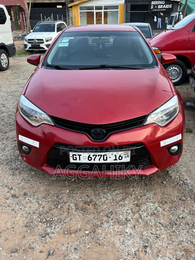 Toyota Corolla LE 4dr Sedan (1.8L 4cyl CVT) 2015 Red