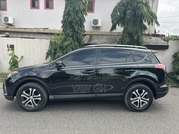Toyota RAV4 LE AWD (2.5L 4cyl 6A) 2017 Black