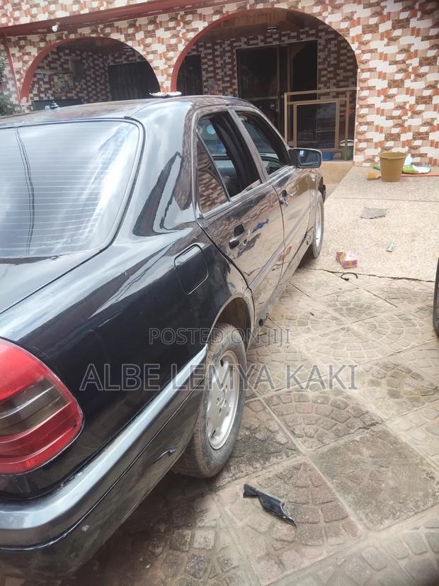 Mercedes-Benz C180 1996 Black