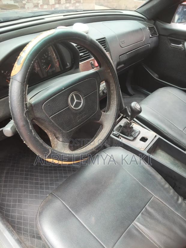 Mercedes-Benz C180 1996 Black