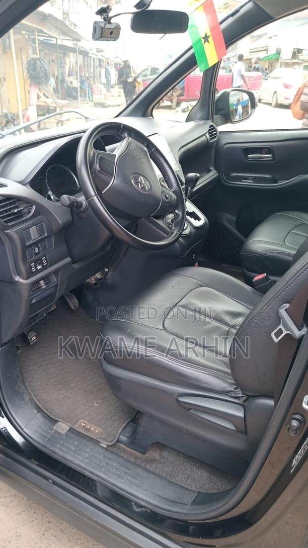 Toyota Voxy SV Premium 2014 Black