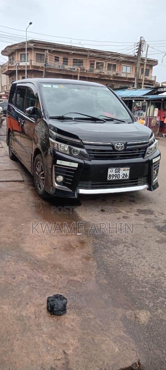 Toyota Voxy SV Premium 2014 Black