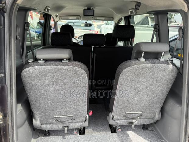 Toyota Sienta 1.5 FWD 2013 Matt Black