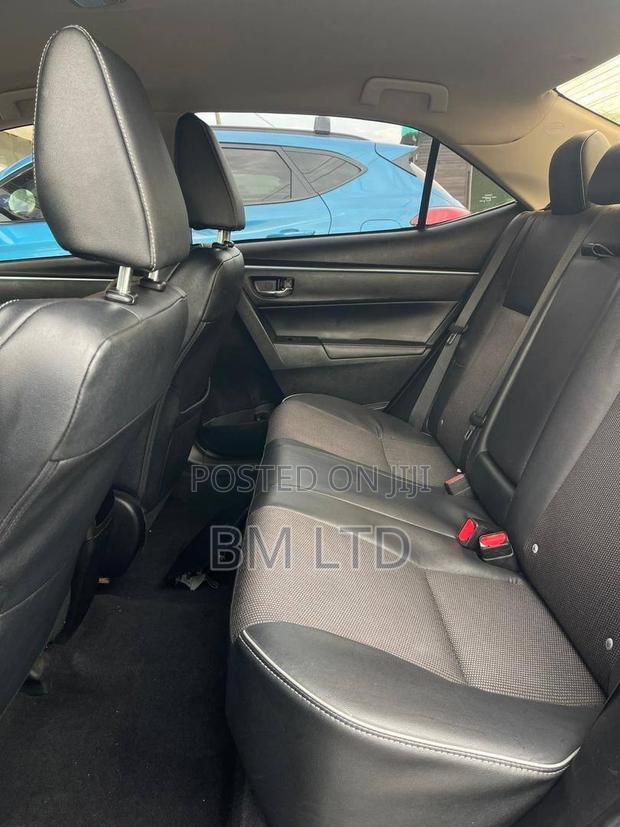 Toyota Corolla 2015 Silver