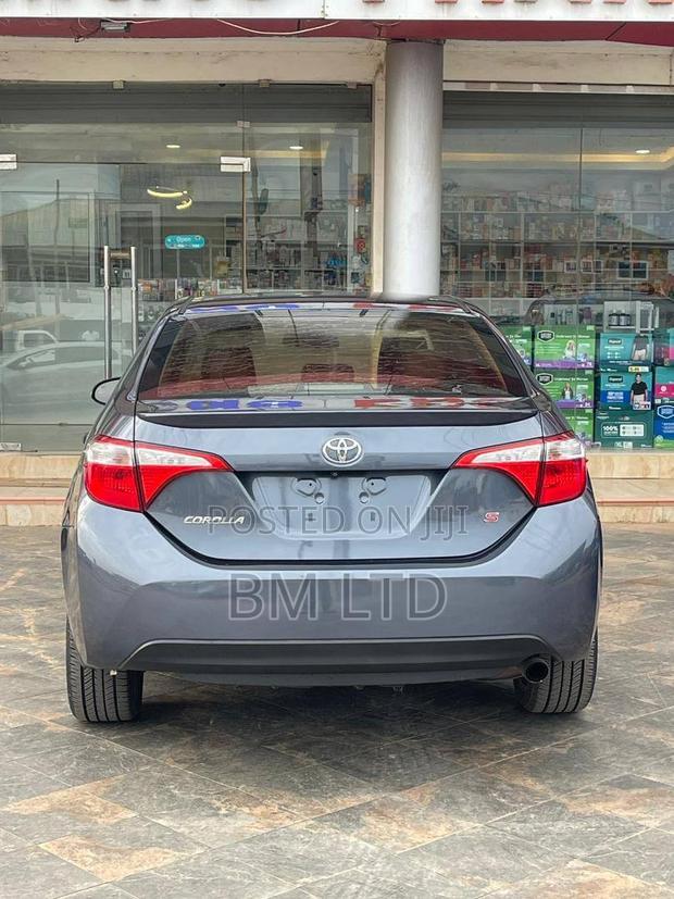 Toyota Corolla 2015 Silver