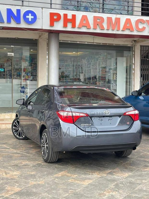 Toyota Corolla 2015 Silver