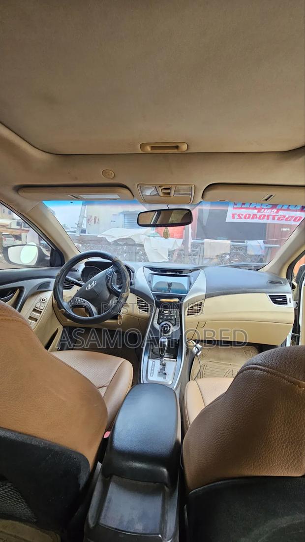 Hyundai Elantra 2013 White