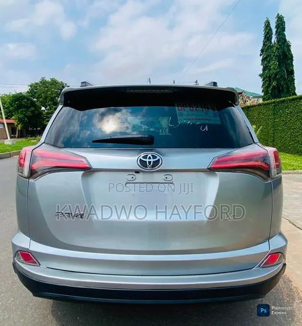 Toyota RAV4 2018 Silver