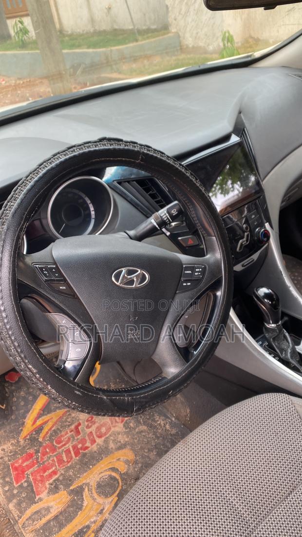 Hyundai Sonata GLS Sedan FWD (2.4L 4cyl 6A) 2012 White
