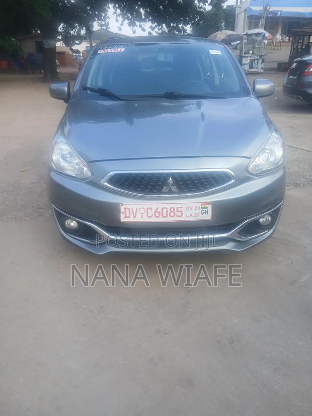 Mitsubishi Mirage SE 2019 Gray