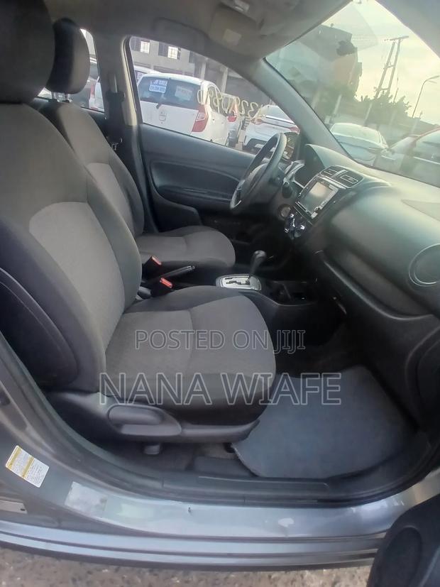 Mitsubishi Mirage SE 2019 Gray