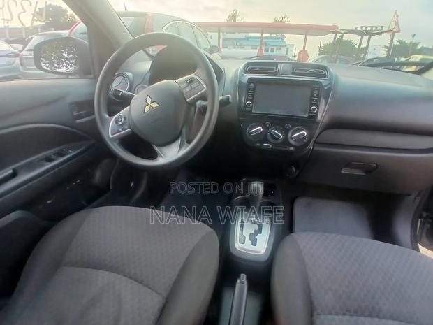Mitsubishi Mirage SE 2019 Gray