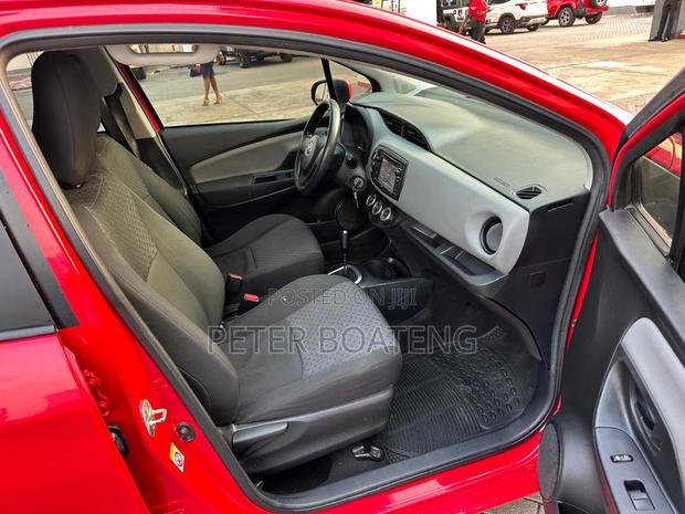 Toyota Yaris SE Hatchback 5dr 2016 Red