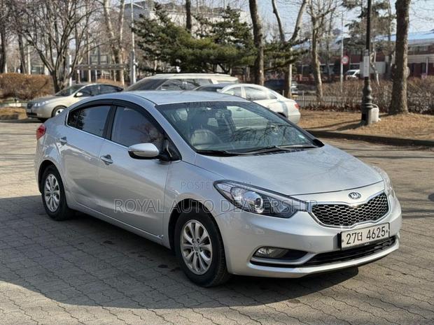 Kia K3 Base 2015 Gray