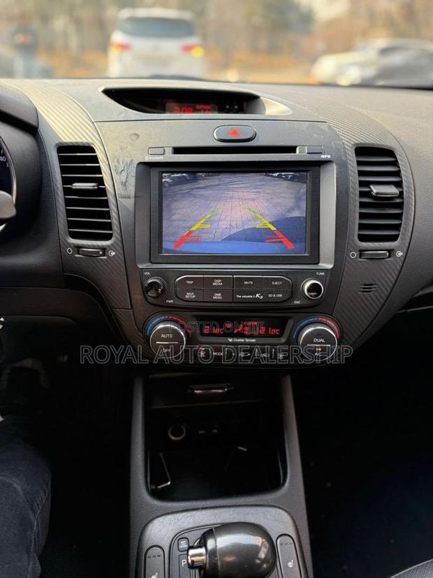 Kia K3 Base 2015 Gray