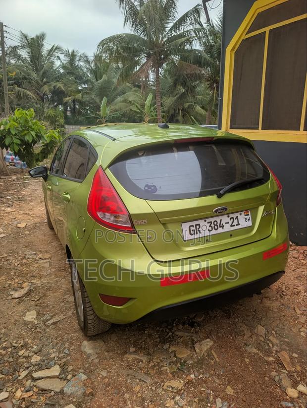 Ford Fiesta 2011 Green