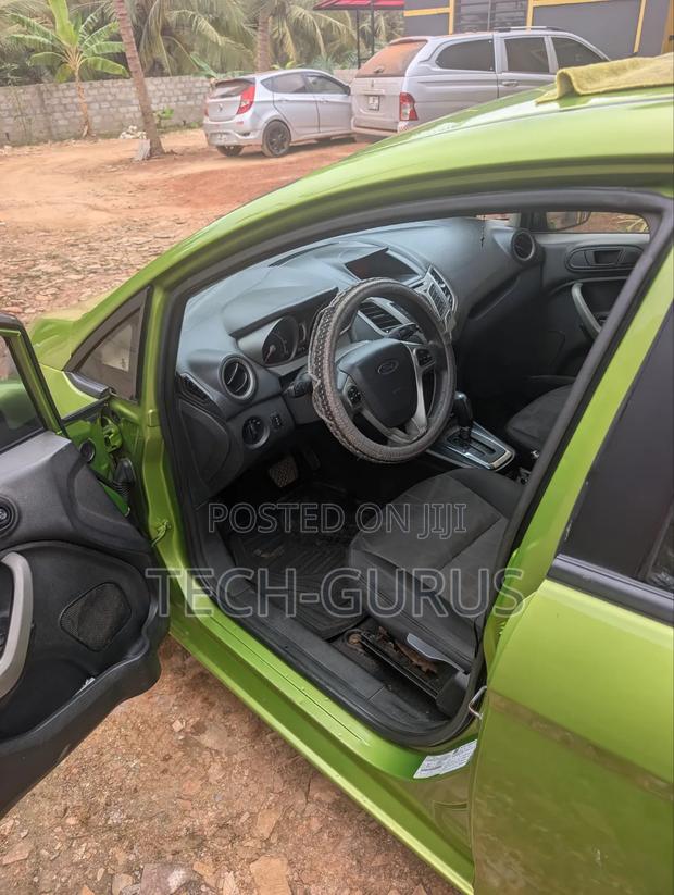 Ford Fiesta 2011 Green