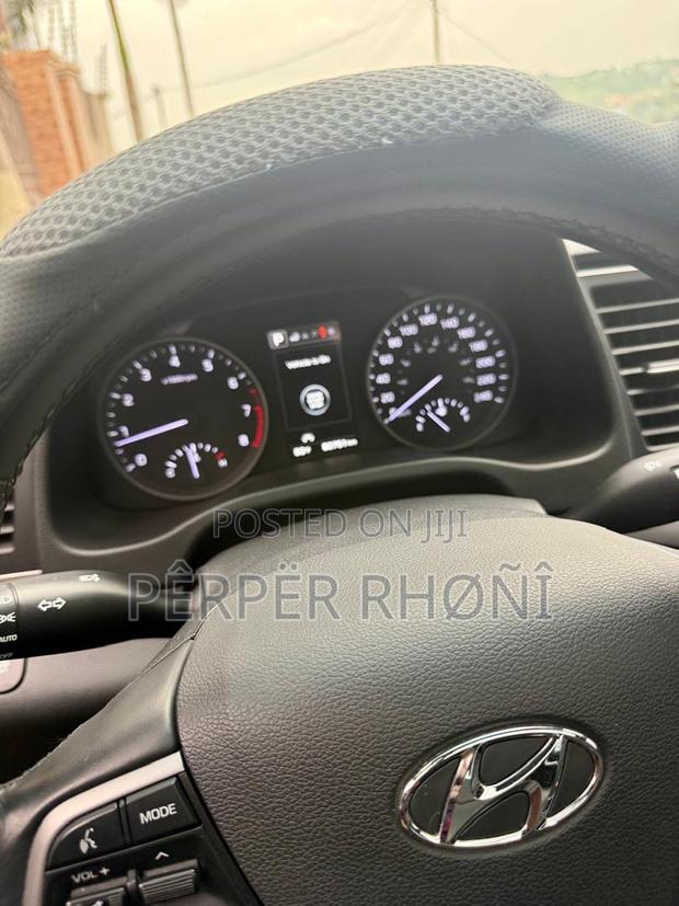 Hyundai Elantra 2018 Blue
