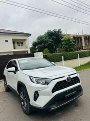 Toyota RAV4 XLE AWD 2023 White for sale