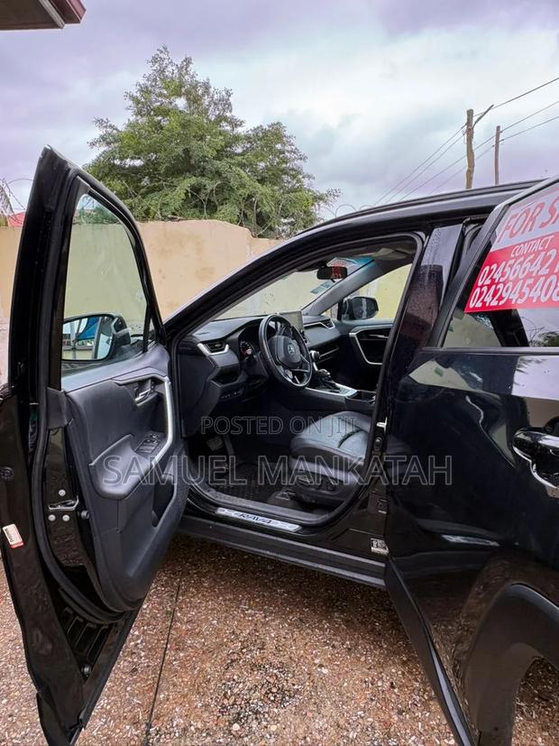 Toyota RAV4 2019 Black