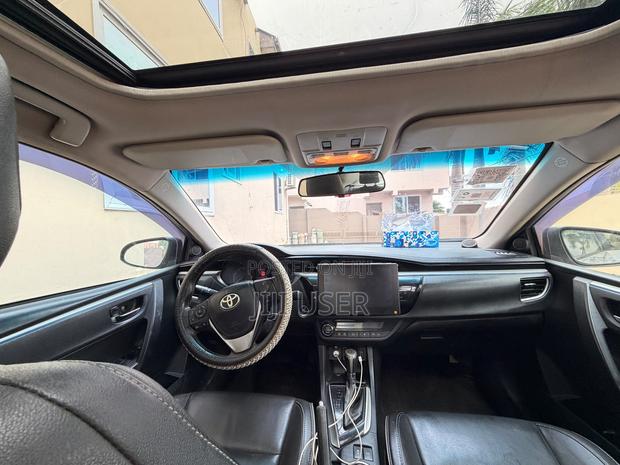 Toyota Corolla S Premium 4dr Sedan (1.8L 4cyl CVT) 2015 Gray