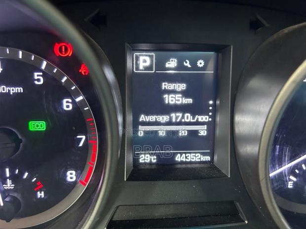 Hyundai Santa Fe SE AWD 2018 Silver